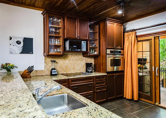 Apartamento La Esquina Tamarindo